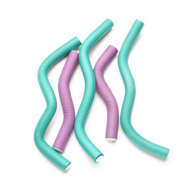 Beyaz arka plan üzerinde izole saç curlers