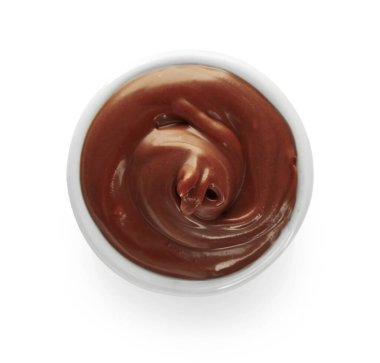 Beyaz arka planda lezzetli erimiş çikolatalı kase