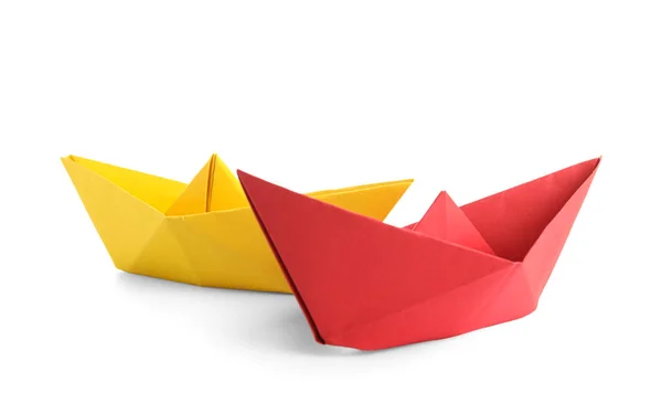 Barcos Origami Coloridos Fundo Branco — Fotografia de Stock