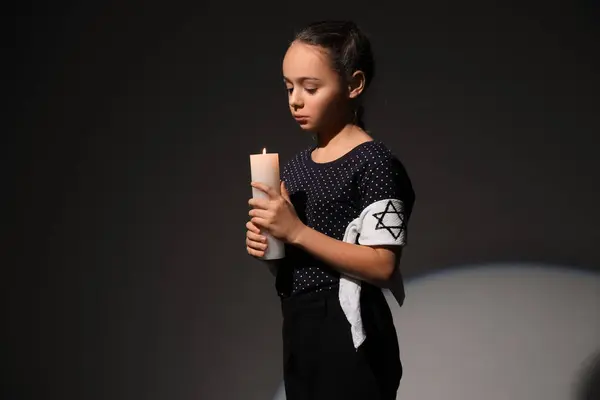 Little Jewish Girl Burning Candle Dark Background International Holocaust Remembrance — Stock Photo, Image
