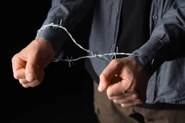 Young Jewish Man Barbed Wire Black Background Closeup International Holocaust — Stock Photo, Image