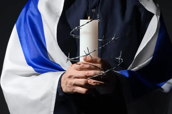 Jewish Man Flag Israel Barbed Wire Burning Candle Black Background — Stock Photo, Image