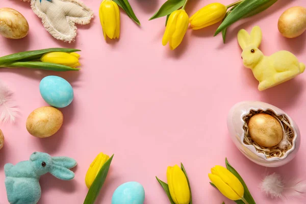 Rama Wykonana Tulipanów Króliczków Wielkanocnych Jaj Różowym Tle — Zdjęcie stockowe