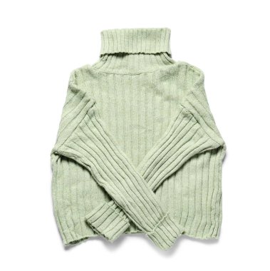 beyaz arka planda izole şık kazak