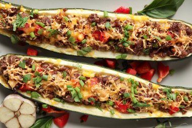 Et plaka, closeup gemilerde kabak dolması