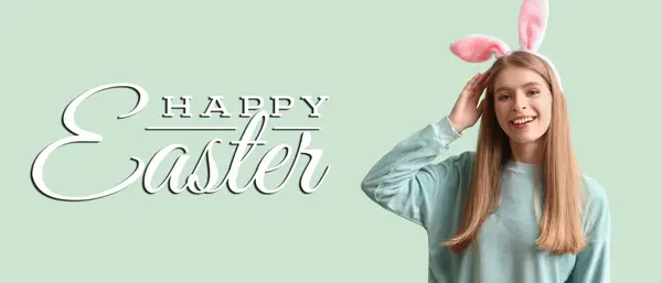 Святковий Банер Великдень Молодою Жінкою Вухах Кролика — стокове фото