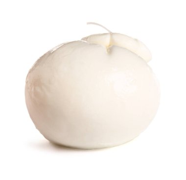 Beyaz arka planda lezzetli Burrata peyniri