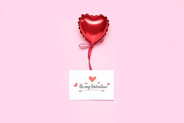 Поздравительная Открытка Текстом Valentine Шарик Форме Сердца Розовом Фоне — стоковое фото