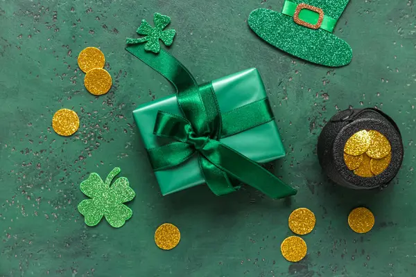 Coffret Cadeau Avec Pot Pièces Décor Pour Célébration Saint Patrick — Photo