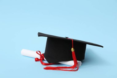 Havan topu tahtası ve mavi arka planda diploma