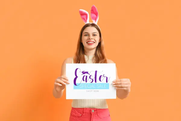 Jonge Vrouw Konijnenoren Met Papier Met Tekst Easter Special Sale — Stockfoto