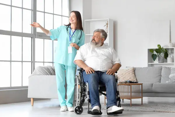 Mature Man Wheelchair Nurse Home — Stock Photo, Image