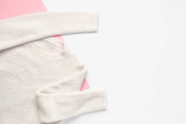 Renkli kadın süveteri