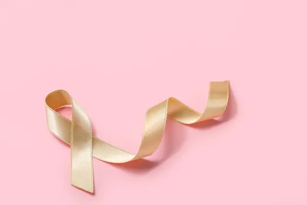 Beige Band Rosa Bakgrund Begreppet Medvetenhet Livmodercancer — Stockfoto