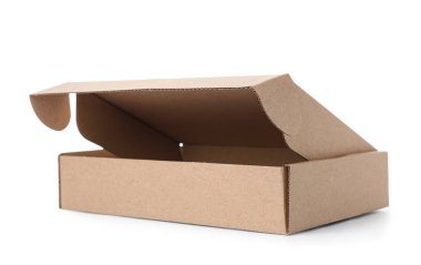 Karton paketi beyaz arkaplanda aç