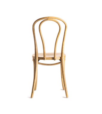 Beyaz arka planda açık kahverengi ahşap sandalye.