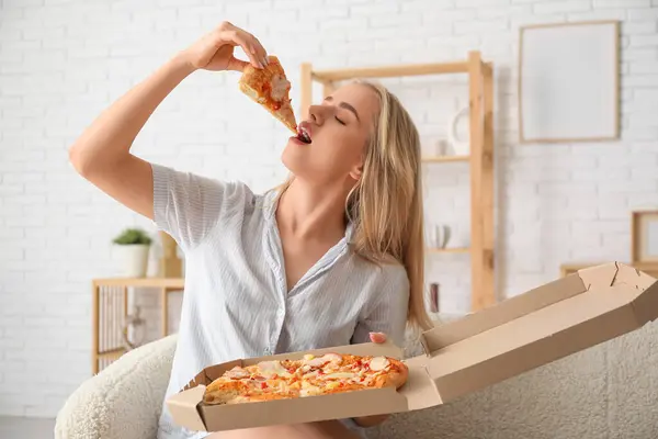 Beautiful Young Woman Eating Pizza Home — Stock Photo, Image