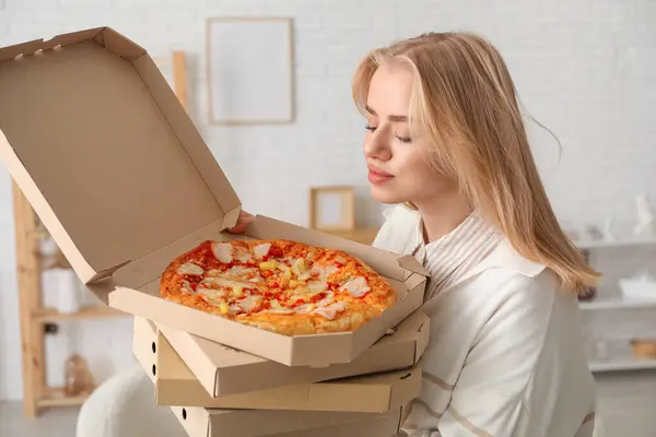 Young Woman Holding Boxes Tasty Pizza Home — Stock Photo, Image