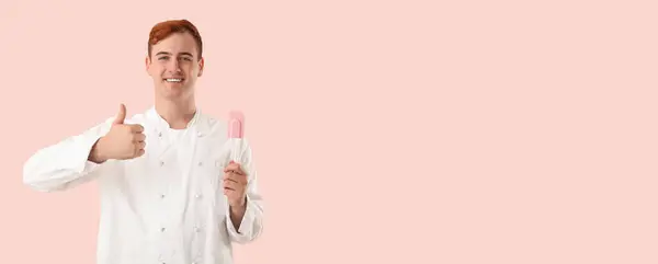Happy Male Confectioner Spatula Showing Thumb Gesture Light Pink Background — Stock Photo, Image