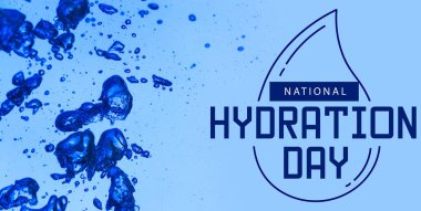 Mavi arka planda hava kabarcıkları olan temiz su. Ulusal Hidrasyon Günü Afişi