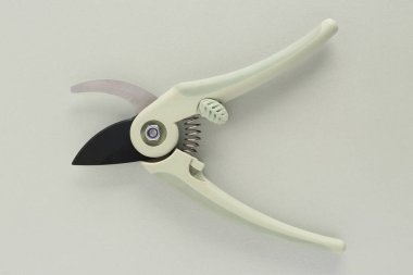 Gri arkaplanda bahçıvanlık