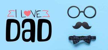 Uluslararası Babalar Günü için tebrik kartı. Papyon, kağıt gözlük ve bıyıklı.