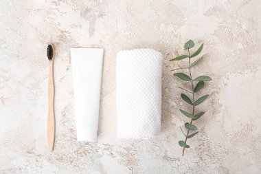 Bambu diş fırçası, yapıştırma ve temiz havlu