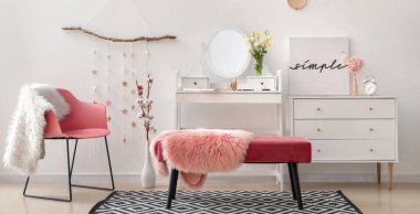 Modern soyunma odasının içi