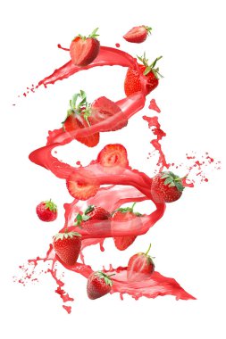 Olgun çilek ve beyaz arka planda taze meyve suyu.