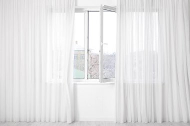 Tüllü modern metal-plastik pencere