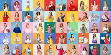 Bir sürü farklı insan doğum gününü renk arka planında kutluyor.