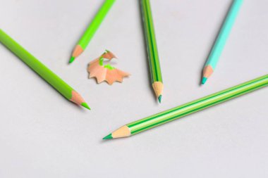 Açık renkli, closeup üzerinde renkli kalemler