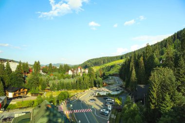Ukrayna 'da Bukovel, teleferik manzaralı.