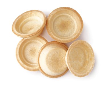 Beyaz arkaplanda izole edilmiş ev yapımı tartlar