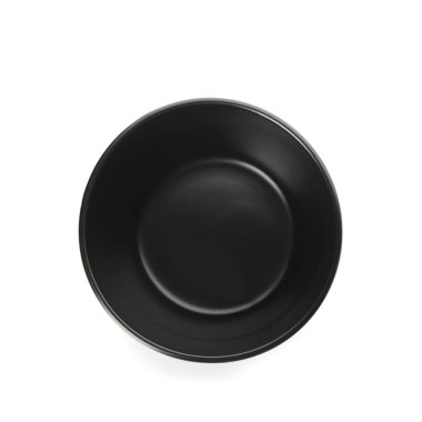 Beyaz arka planda boş seramik siyah kase. Üst görünüm