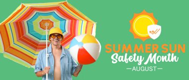 Şemsiyeli ve şişme toplu genç adamla Yaz Güneşi Güvenliği Ayı