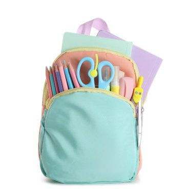 Kırtasiyeli Cyan okul çantası beyaz arkaplanda izole edilmiş