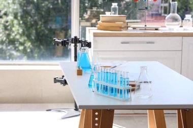 Laboratuvar tablo Kimya Cam ürünleri