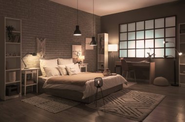 Karanlık yatak odasının içinde gece lambaları, kahve fincanı ve yatağında kitaplar vardı.