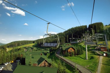 Karpat Dağları, Ukrayna 'daki teleferik manzarası