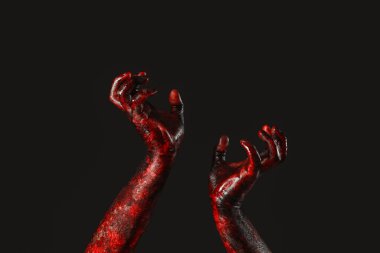 Siyah arka planda zombi elleri. Cadılar Bayramı