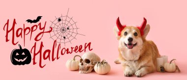 Mutlu Cadılar Bayramı 'nın bayrağı. Şeytani boynuzlu şirin Corgi köpeğiyle.