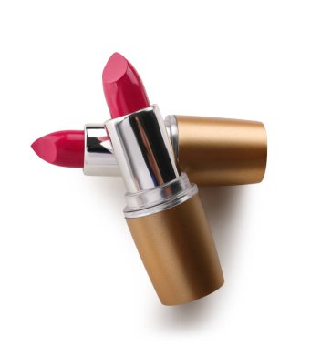 Beyaz arkaplanda güzel kırmızı rujlar