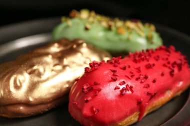 Koyu renk kaplamalı, kaplamalı, kaplamalı.