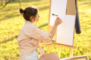 Park 'ta güzel sanatçılar