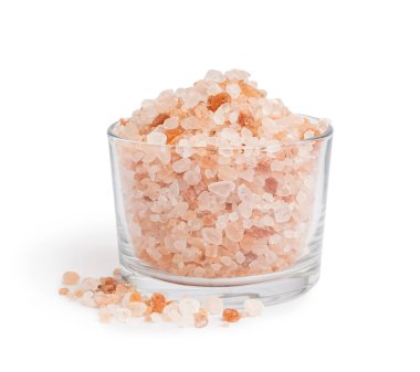 Beyaz zemin üzerinde Himalaya pembe tuzu olan cam kase.