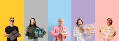 Arkaplanda hediye kutuları olan bir grup insan