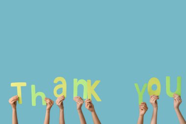 Mavi arkaplandaki kağıttan yapıldığınız için teşekkür ederim.