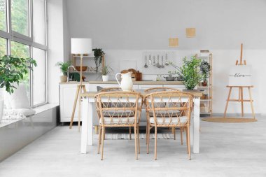 Işıl ışıl modern mutfak.