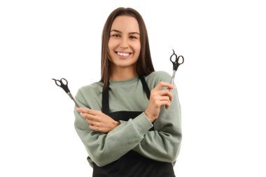 Beyaz arka planda makaslı kadın kuaför